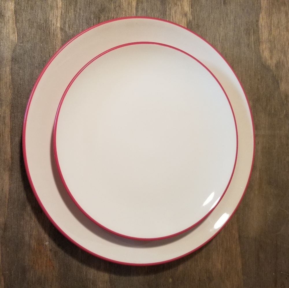Noritake Colorwave red and white set